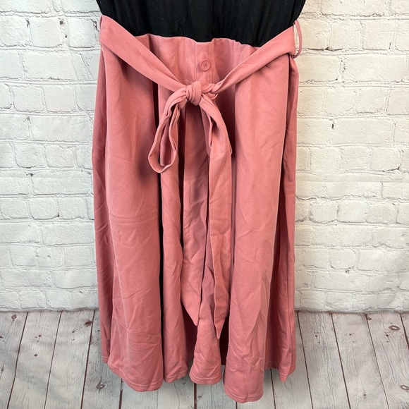 BloomChic Elegant Black & Pink Two Tone Belted Dress Plus Size 3X - Picture 5 of 6